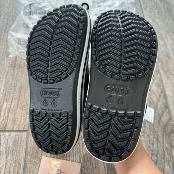 Brand New CROCS Bayaband Clog Slip-On Sandals - Black and White(M4/W6/EU36-37) - Picture 5 of 5